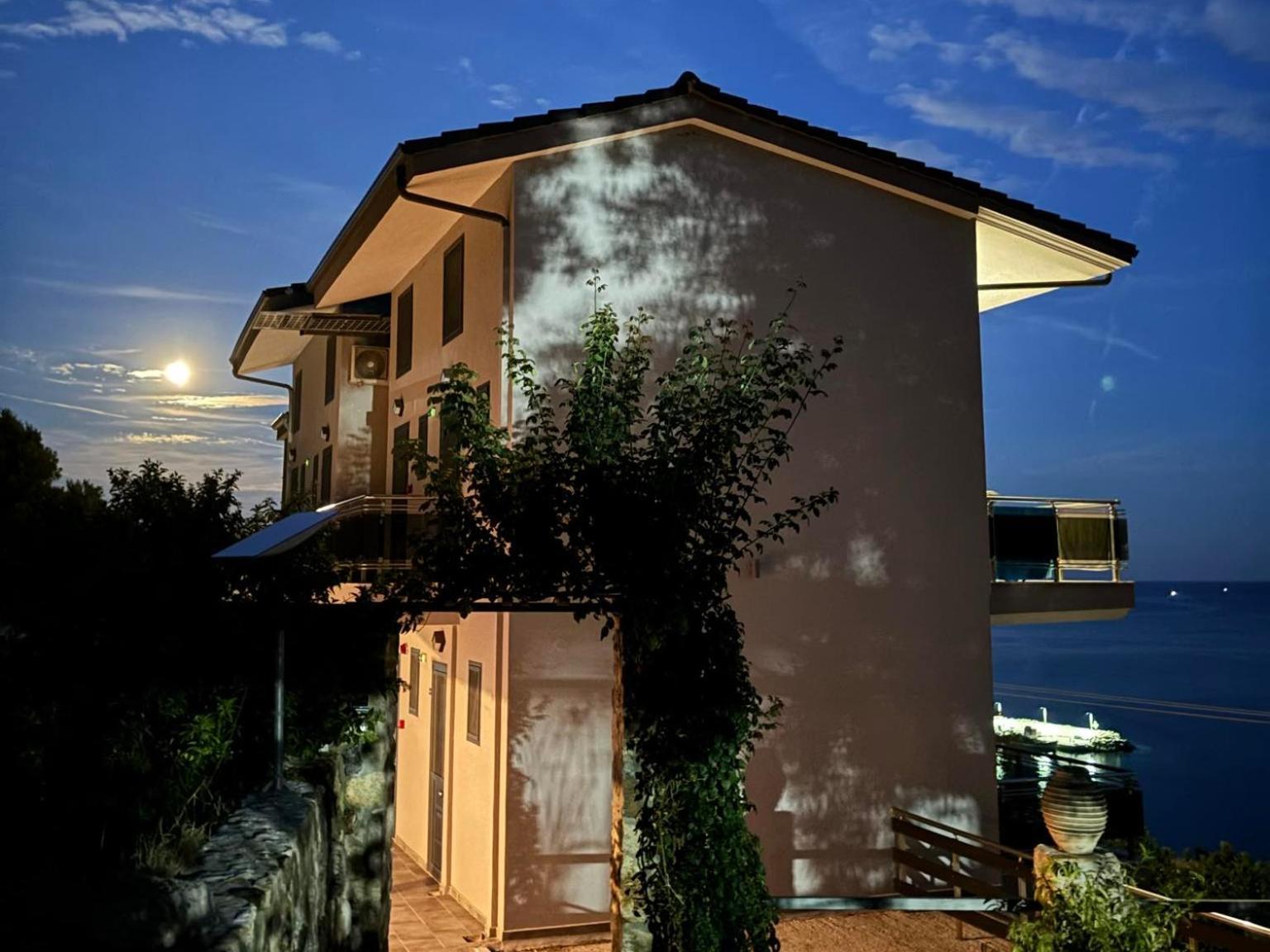 Sarti Thea Exterior foto